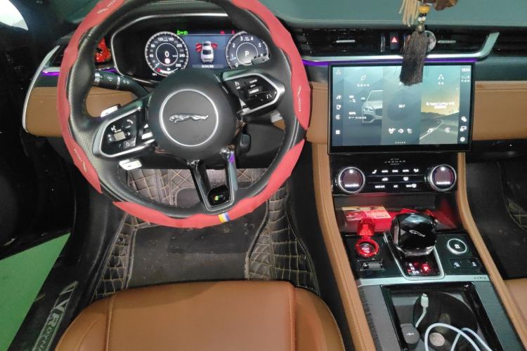 Used Jaguar XFL 2021 XFL 2.0T P250 Two-Wheel-Drive Elite Sport Edition Steering Wheel