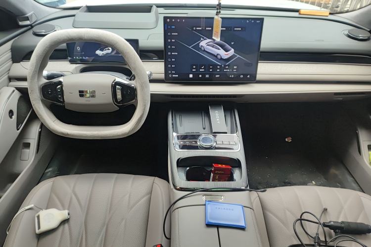 Used Geely Galaxy 8 2025 130km EM-P Starship Edition Center Console