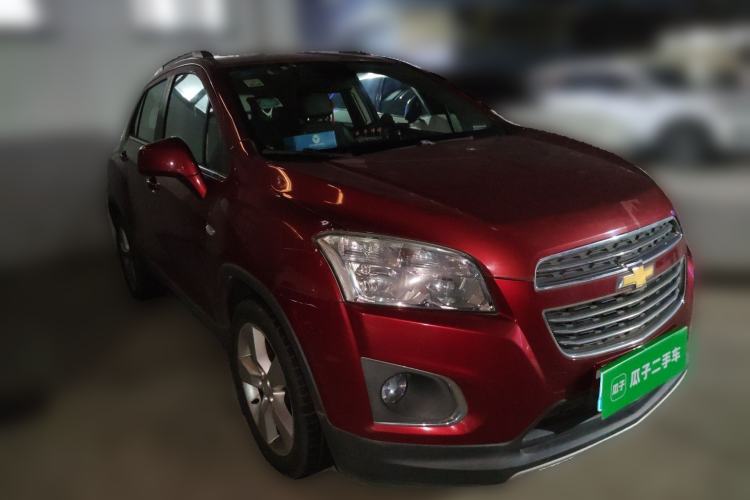 Used Chevrolet Trax 2016 1.4T Automatic Two-Wheel Drive Luxury Version Front Right 45 Deg