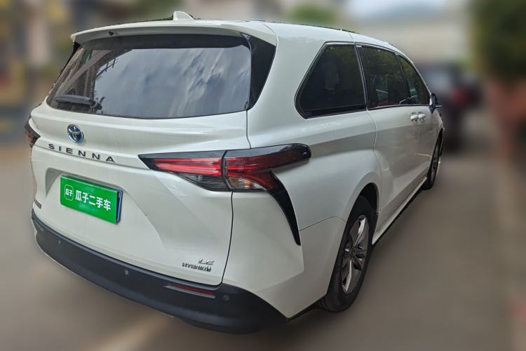 Used Toyota SIENNA 2023 2.5L Hybrid Comfort Edition Rear Right 45 Deg