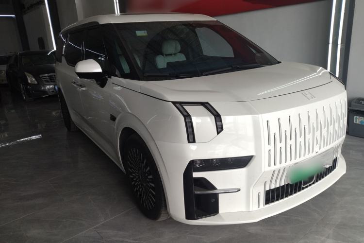 Used Zeekr 009 2022 WE Edition
