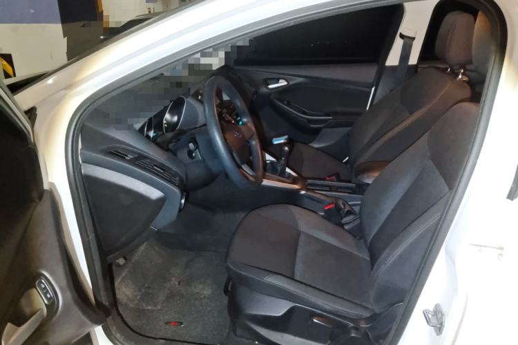 Used Ford Focus 2017 Hatchback 1.6L Manual Comfort Plus SmartDrive Edition
