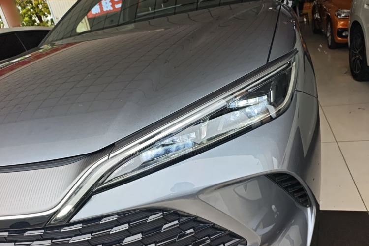 Used BYD Song L DM-i 2025 Intelligent Driving Version 112 km Beyond-Range Type
