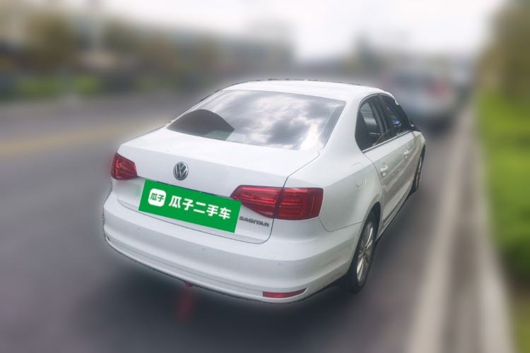 Used Volkswagen Sagitar 2015 1.6L Automatic Comfort Model Rear Right 45 Deg