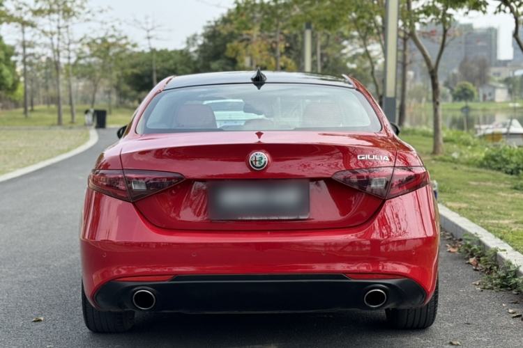 Used Alfa Romeo Giulia 2017 2.0T 280HP Luxury Edition