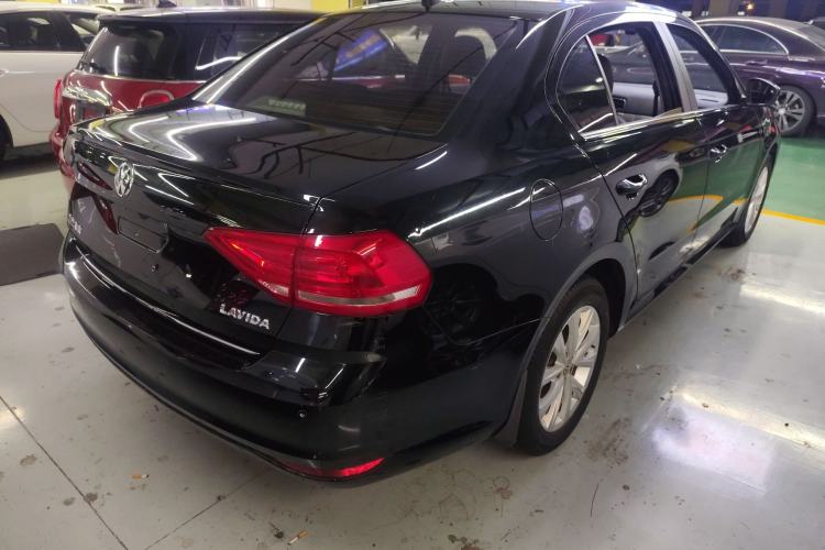 Used Volkswagen Lavida 2017 1.6L Automatic Comfort Edition Rear Right 45 Deg