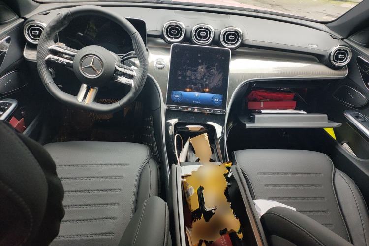 Used Mercedes-Benz C-Class 2025 Facelift C 260 L Sport Edition Center Console