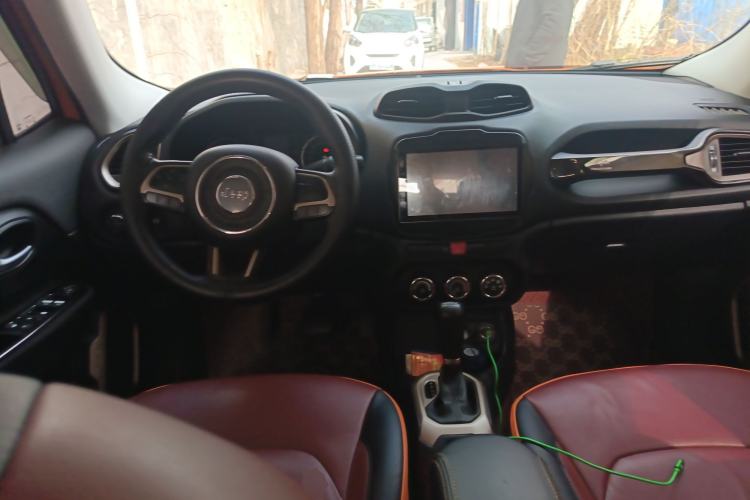 Used Jeep Renegade 2016 1.4T Automatic High-Energy Version
