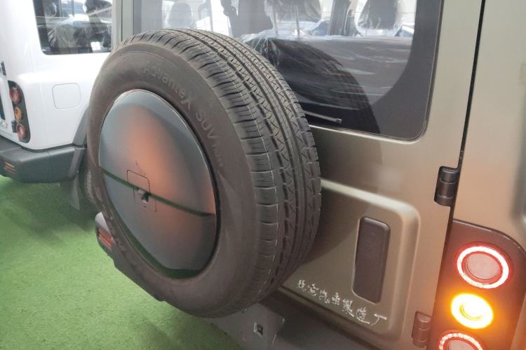 Used 212 T01 2024 2.0T Explorer