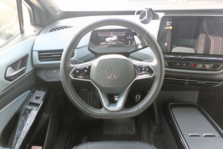 Used Volkswagen ID.4 X 2024 Pure & Smart Edition