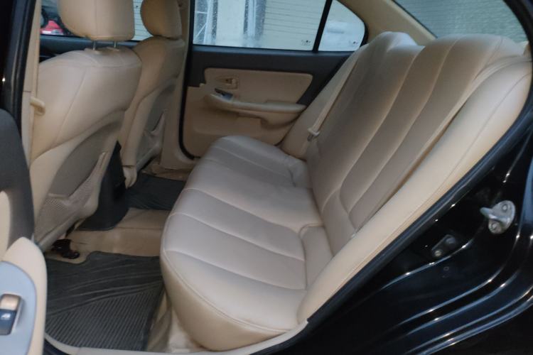 Used Hyundai Elantra 2011 1.6L Manual Comfort Version
