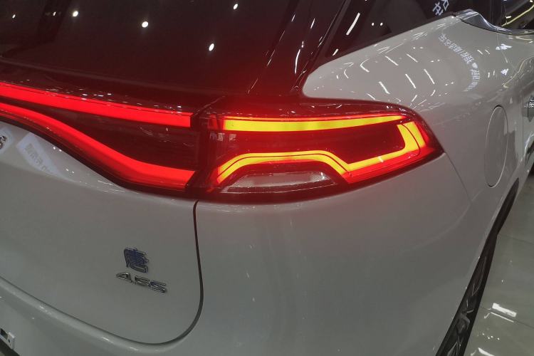 Used BYD Tang New Energy 2019 DM 2.0T All-Wheel Drive Smart Connectivity Enjoyment Model 7 Seats China VI Standard