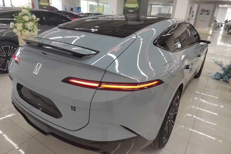 Used Avatr 12 2025 Year Updated Ultra Extended-Range Version Rear Right 45 Deg