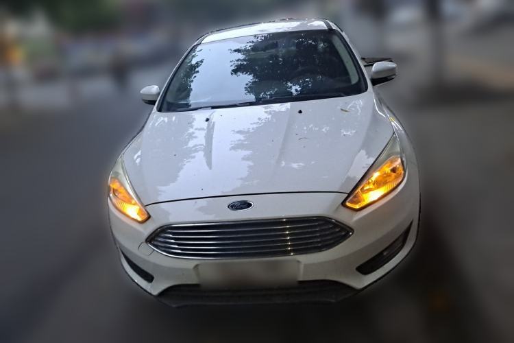 Used Ford Focus 2015 Sedan 1.6L Manual Comfort Model
