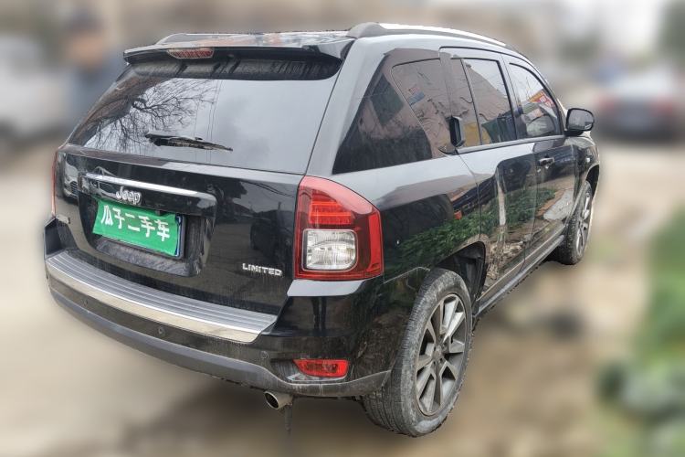Used Jeep Compass 2014 2.4L four-wheel drive luxury version
