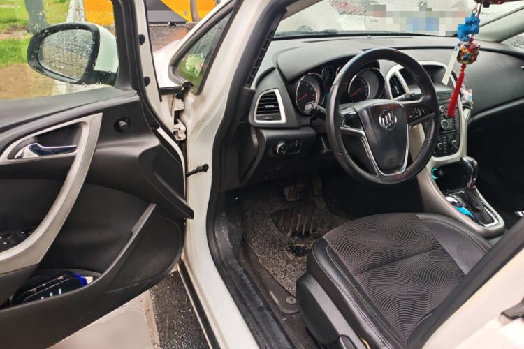 Used Buick GT 2010 XT 1.8L Automatic Fashion Edition