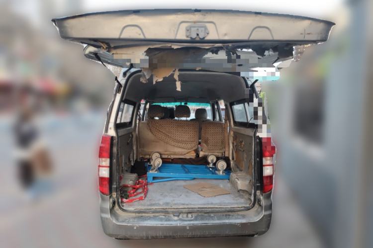 Used Jinbei New Hiace X30L 
