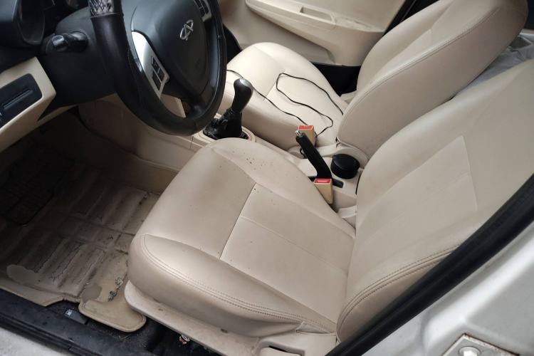 Used Chery Fengyun 2 2013 Hatchback 1.5L Manual Ruiyi Edition