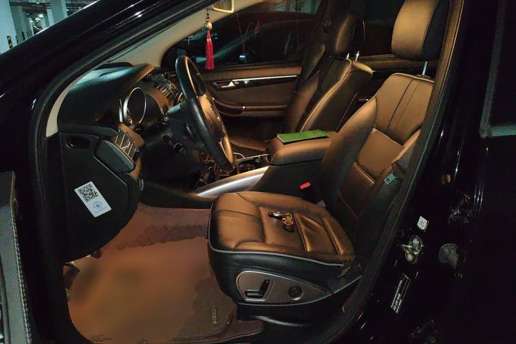 Used Mercedes-Benz R-Class 2017 R 320 4MATIC Luxury Collection Edition