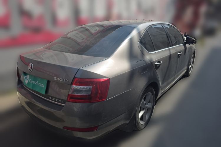 Used Skoda Octavia 2015 1.6L Automatic Yijun Edition
