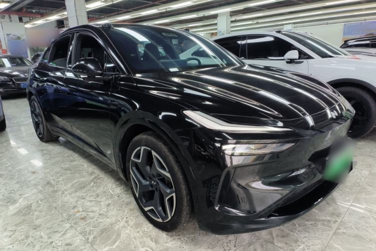 Used ONVO L60 2024 60 kWh Rear-Drive Version Front Right 45 Deg