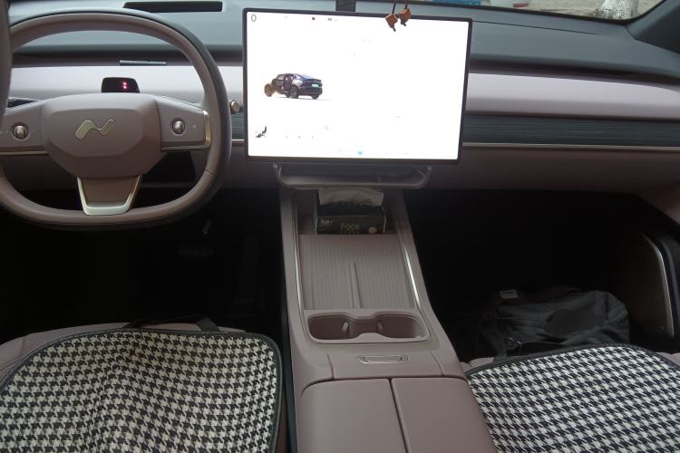 Used ONVO L60 2024 60 kWh Rear-Drive Version
