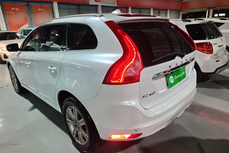Used Volvo XC60 2017 T5 AWD Smart Upgrade Edition
