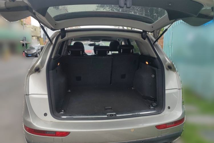 Used Audi Q5 2013 40 TFSI Ambition Trunk