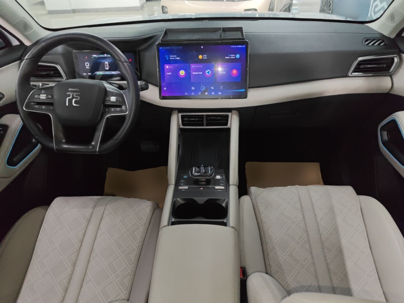 BYD Yuan UP 2024 401KM Beyond Edition — снимка 12