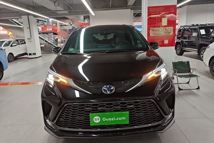 Used Toyota Granvia 2023 2.5L Hybrid Prestige PLUS Edition