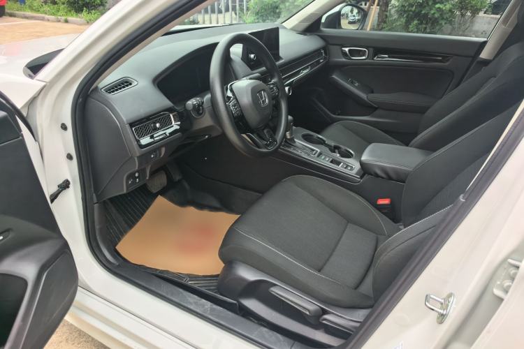 Used Honda Civic 2023 240TURBO CVT Dynamic · Center Stage Special Edition Driver Seat