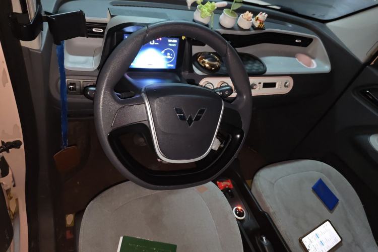 Used Wuling Hongguang MINIEV 2021 Macaron Premium Model – Lithium Iron Phosphate