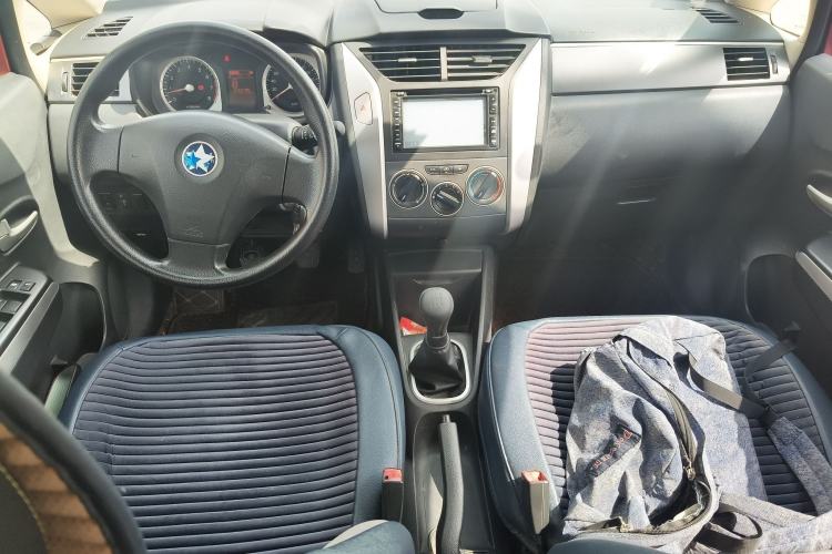 Used Venucia R50X 2013 1.6L Manual Model
