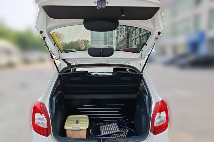 Used Skoda Fabia 2012 1.4L Manual Crystal Edition
