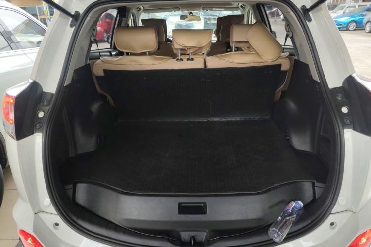 Used Toyota RAV4 2016 2.0L CVT Two-Wheel Drive Fashion Edition China V Standard