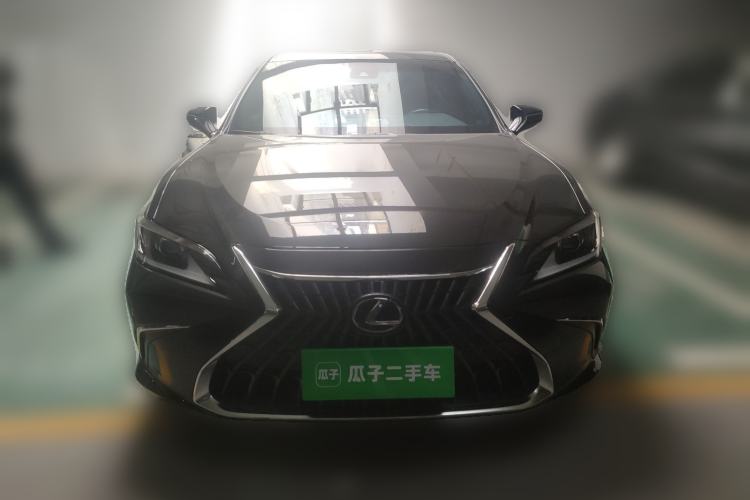 Used Lexus ES 2023 200 Excellence Edition