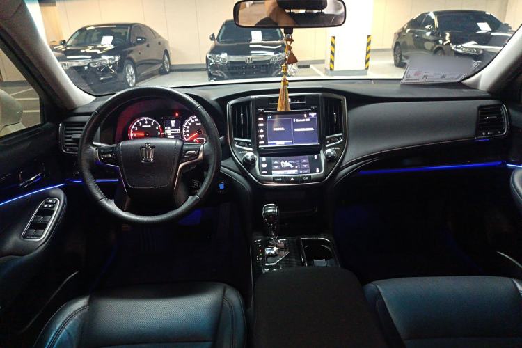 Used Toyota Crown 2015 2.0T Fashion Edition Center Console