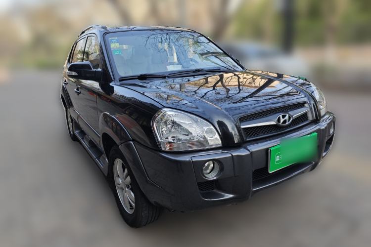 Used Hyundai Tucson 2009 2.0L Automatic Two-Wheel Drive with Sunroof
