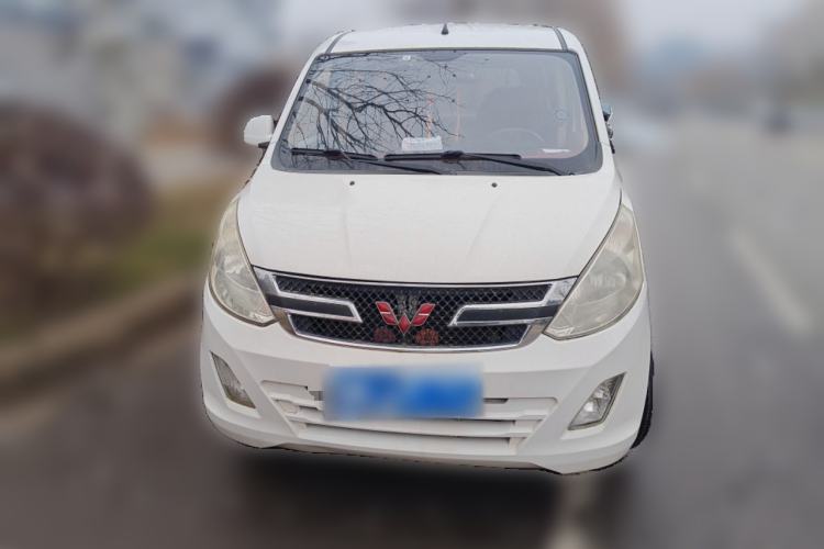Used Wuling Rongguang V 2016 1.5L Standard Version Front