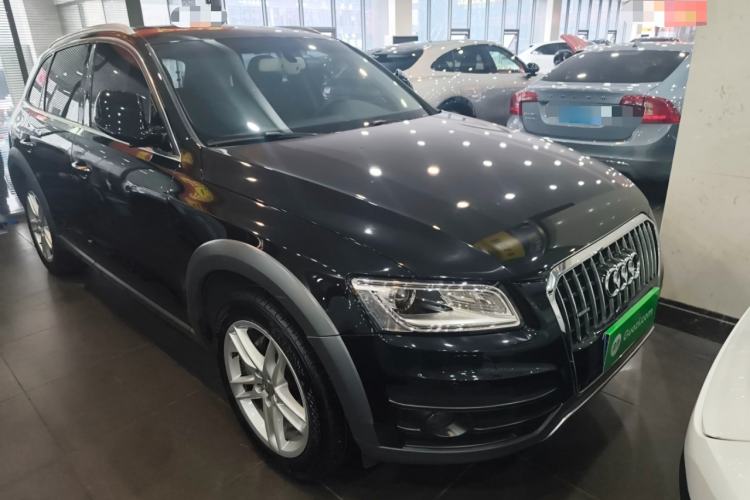 Used Audi Q5 2017 Plus 40 TFSI Technology Model