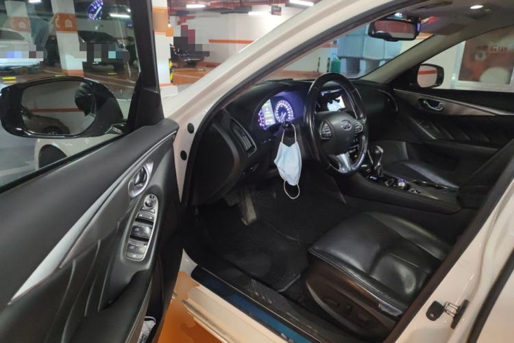 Used Infiniti Q50L 2015 2.0T Enjoyment Edition
