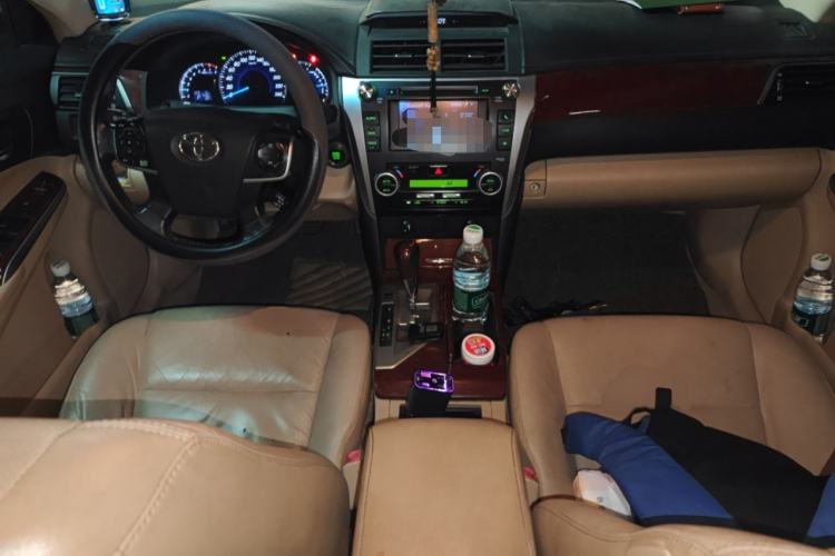 Used Toyota Camry 2012 2.5G Luxury Edition Center Console