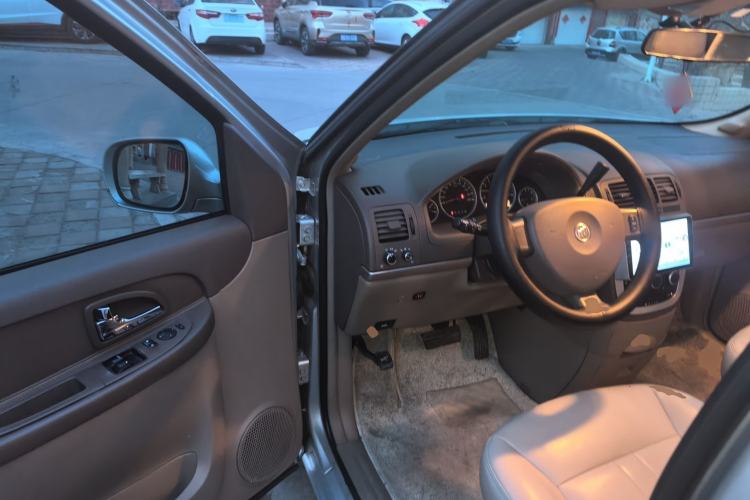 Used Buick GL8 2014 2.4L Classic Edition