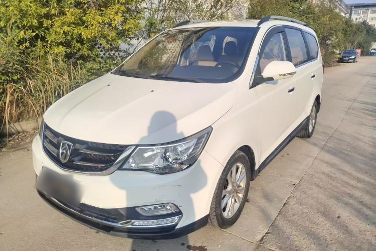 Used Baojun 730 2016 1.5T Manual Luxury Edition 7 Seats