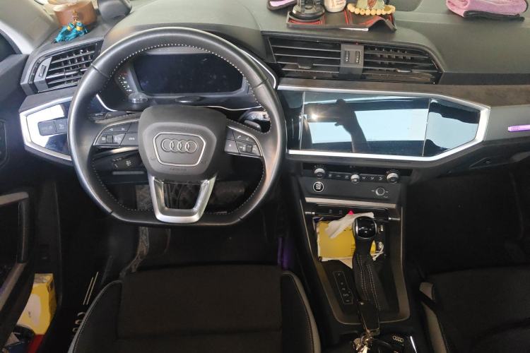 Used Audi Q3 2021 35 TFSI Fashion Dynamic Model