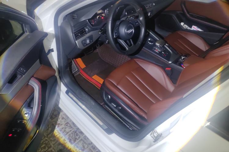 Used Audi A4L 2018 30th Anniversary Edition 30 TFSI Ambition Model