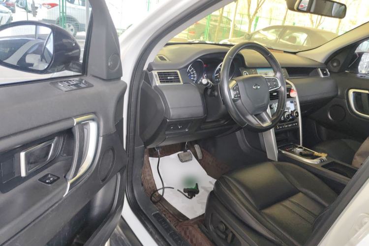 Used Land Rover Discovery Sport 2016 2.0T SE Driver Seat