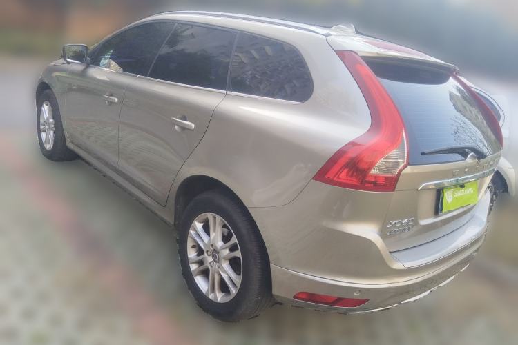 Used Volvo XC60 2016 T5 Smart Upgrade Model
