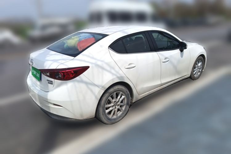 Used Mazda 3 Axela 2016 Sedan 1.5L Manual Comfort Model
