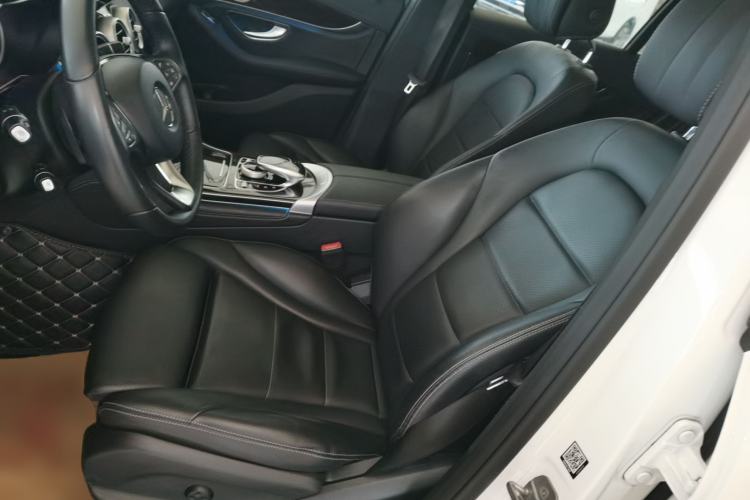 Used Mercedes-Benz GLC 2019 GLC 260 L 4MATIC Dynamic Model